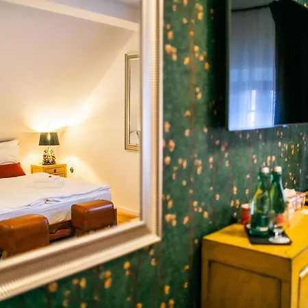 Adalbert Guest house *